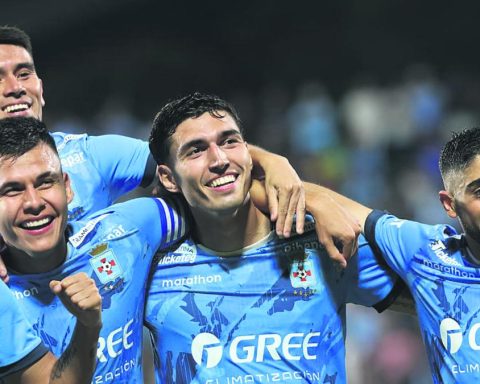 Blooming defends his undefeated in Montero against San Antonio