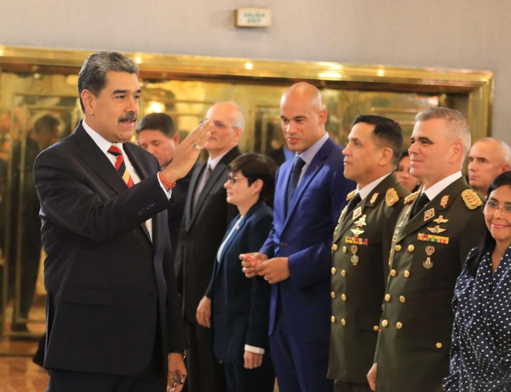 Bolivarian militia enlist will be permanent throughout Venezuela