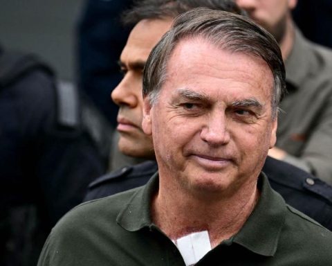 Bolsonaro leaves house prison for medical examination after being sentenced by coup
