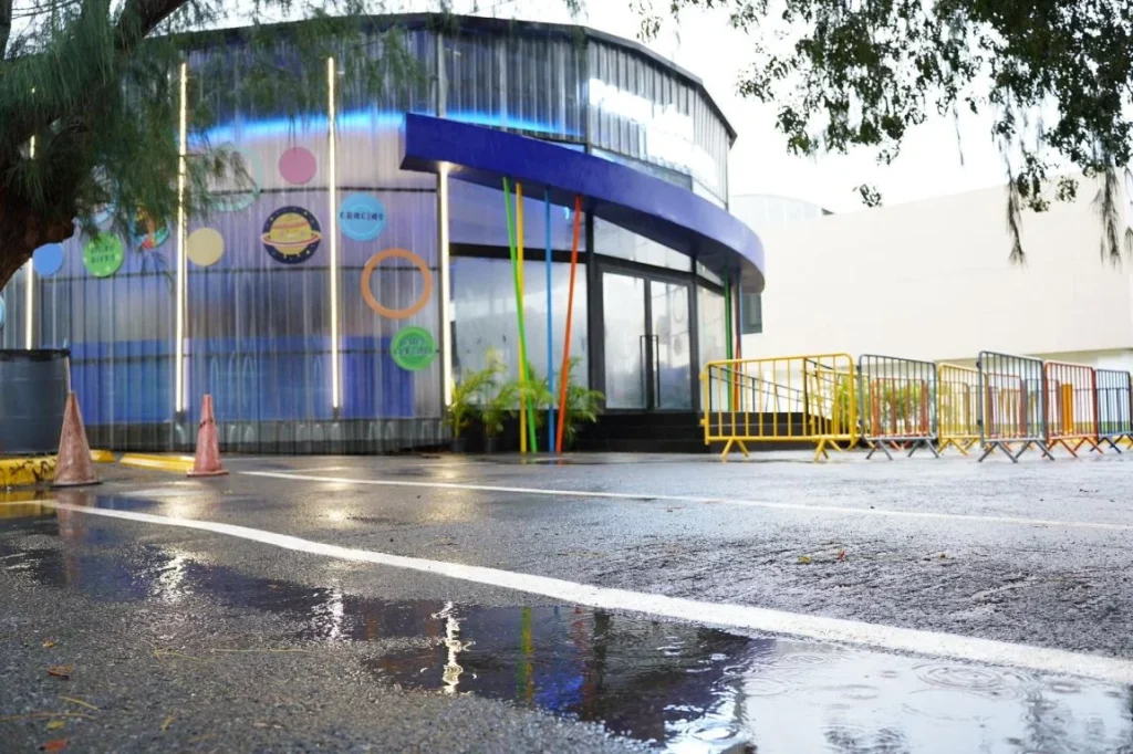 Book Fair suspends today's activities due to weather conditions