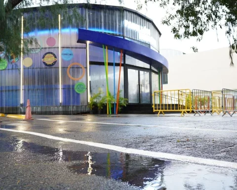 Book Fair suspends today's activities due to weather conditions