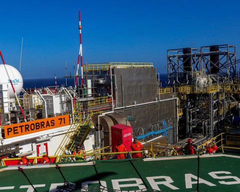 Brazil hits the first time mark of 5 million barrels of oil and gas