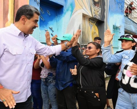 Bricomiles contribute to the construction of a solid popular base