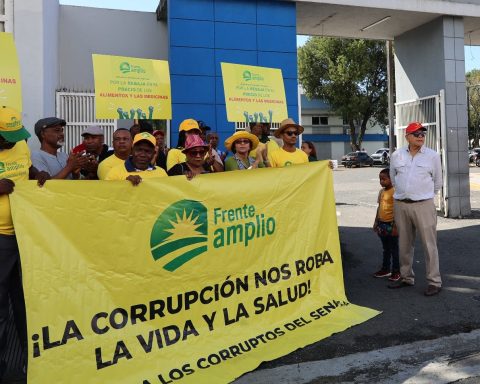 Frente Amplio ve doble crimen ocurrido Senasa