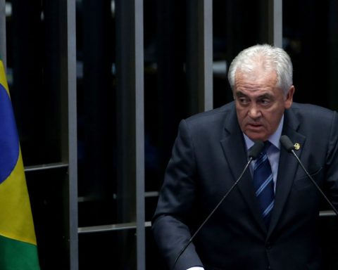 CCJ PAUTA PEC FROM THE FOURTH FOUNDATION WITH EXPECTIVE TO REJECT THEME