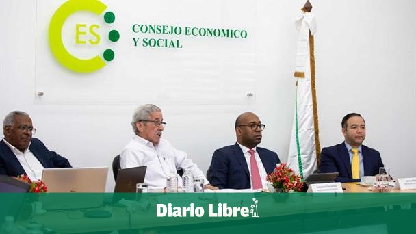 CES suggests strict control and job training for Dominicans