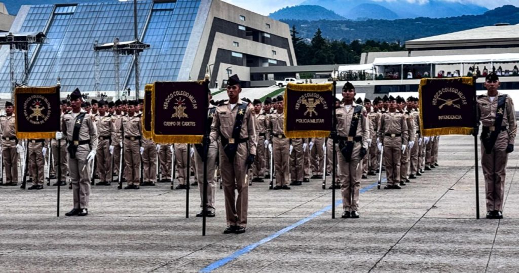 CLOSED SCHEDULE AND STREETS OF THE CDMX for the Military Parade of September 16 in the Zocalo