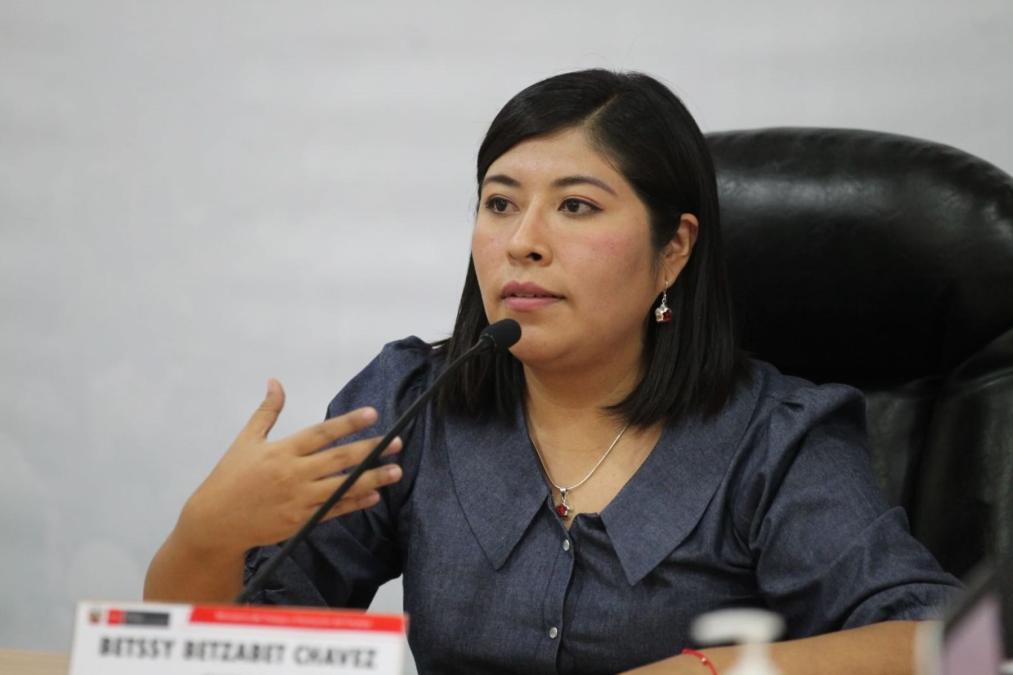 Can they hire Betssy Chávez as an advisor at Congress?