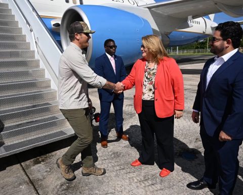 Caribbean crisis: US Secretary of War travels to Puerto Rico and its Venezuelan couple affirms that "there is no fear"