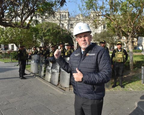 Carlos Bruce: "If Vizcarra escapes the judge's responsibility will be very large"