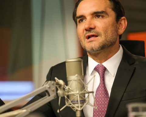 Celso Sabino confirms Lula that he will leave Ministry of Tourism