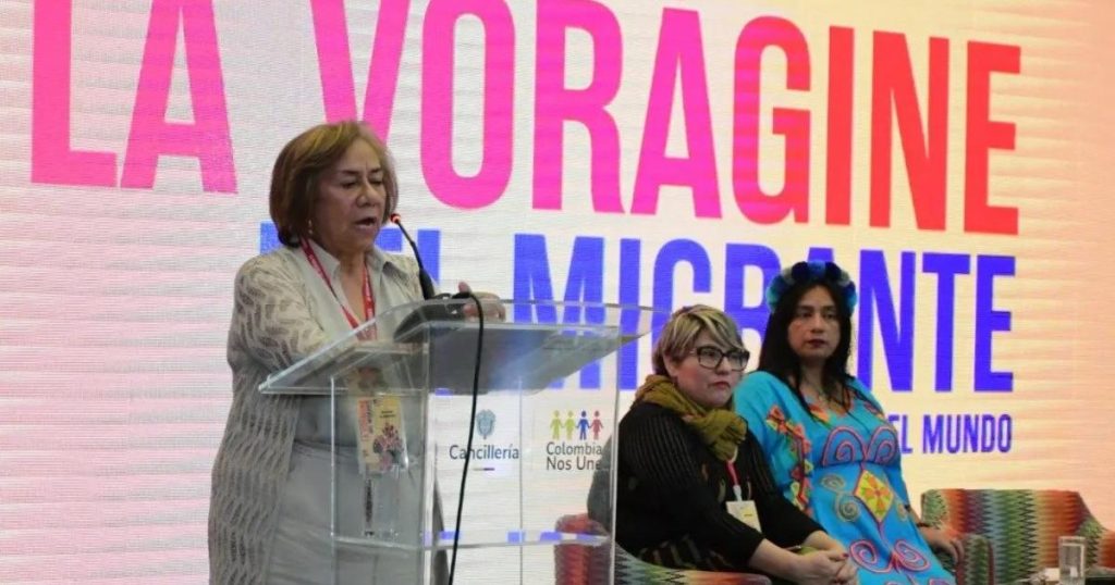 Chancellor says that there are pressures from the United States for the departure of 33,000 Colombian migrants