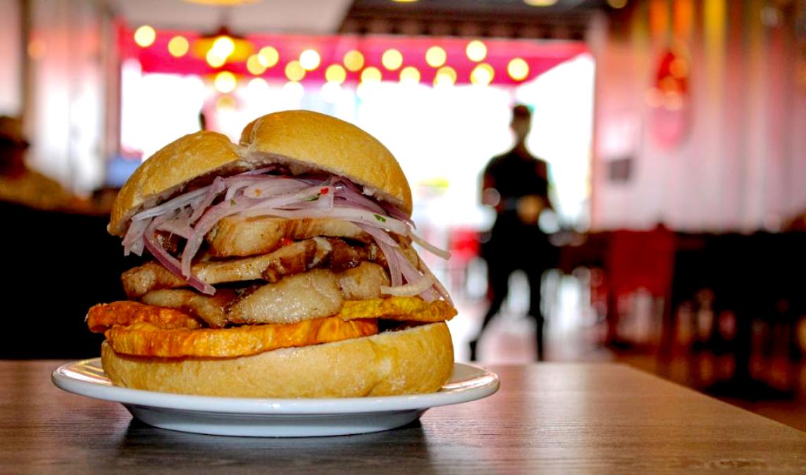 Chicharrón: The business that moves millions and conquers tables throughout Peru