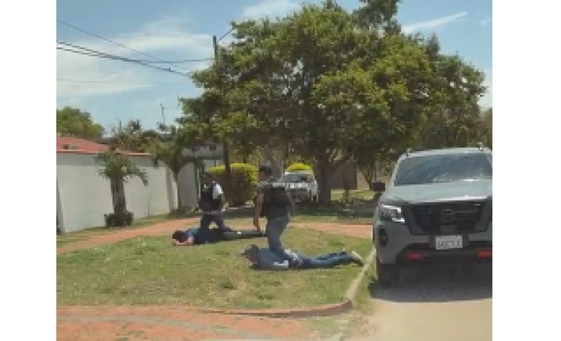 Colombians who offer to sell gold and dollars fall, but they docked their customers