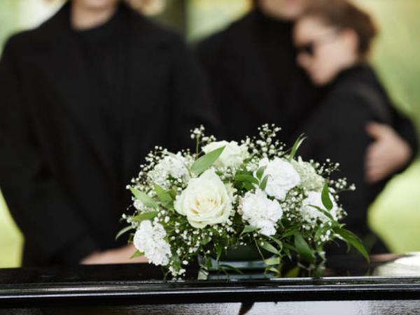 Colpensiones: These are the people who can request funeral help