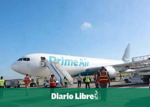 Company ALK opens Miami-SD Route with Amazon Air plane