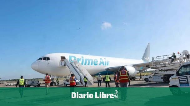 Company ALK opens Miami-SD Route with Amazon Air plane