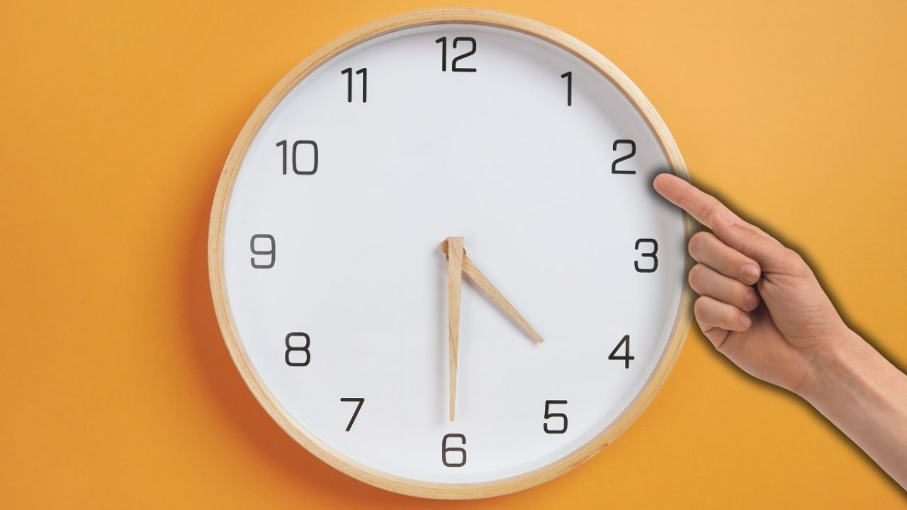 Confirm which September you must adjust the clock in much of Chile