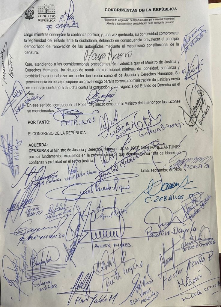 Congress presents a motion of censure against Juan José Santiváñez after revelation of audios