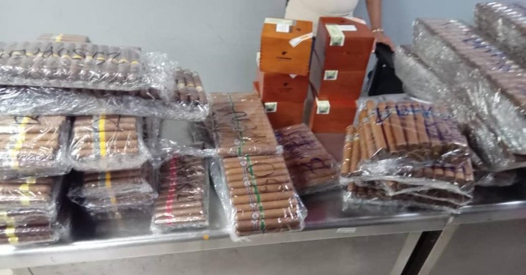 Cuban tobacco seizures: 4,500 cigars in Havana, 133 in Spain