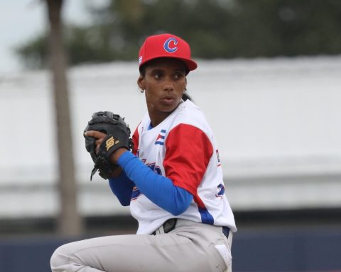 Cubans are imposed on La Guaira and manage to qualify for the Baseball World Cup