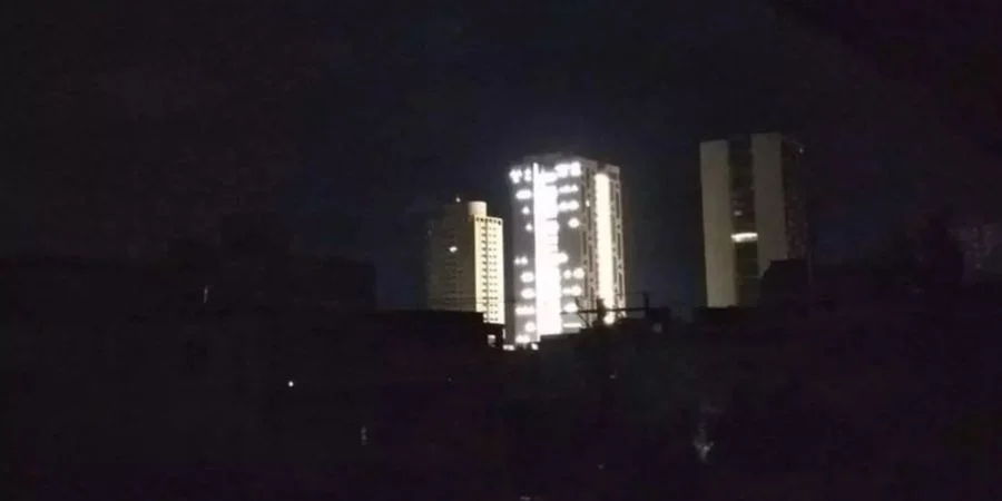 Un hotel con electricidad en La Habana durante un apagón