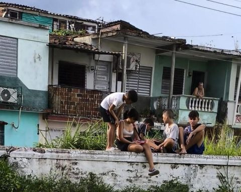 Cubans invent emergency solutions to a blackout of more than 24 hours