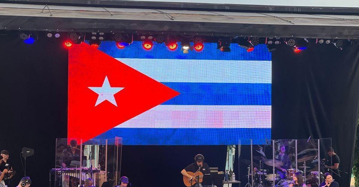 Díaz-Canel, the dissonant note at Silvio Rodríguez's concert