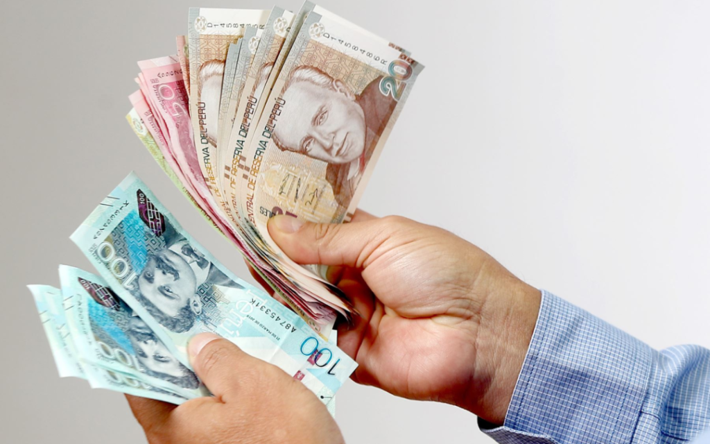 Dina Boluarte promulgates law that authorizes up to 4 UIT from AFP