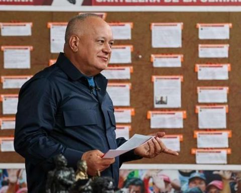 Diosdado Cabello on alleged defections: they are false and immoral