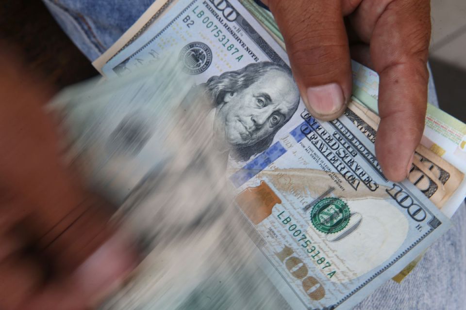 Dollar BCV reaches 160 bolivars: in a month the price increased 21%