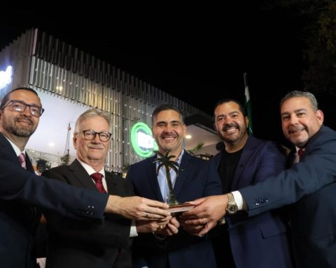 Duty wins the golden palm tree to business reinvention