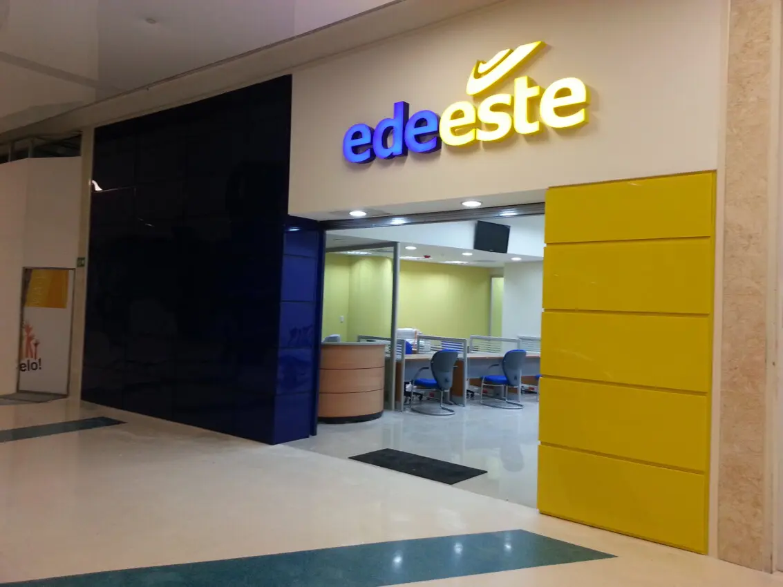 Edeeste desmantela conexiones ilegales en sector Villa España, San Pedro de Macorís