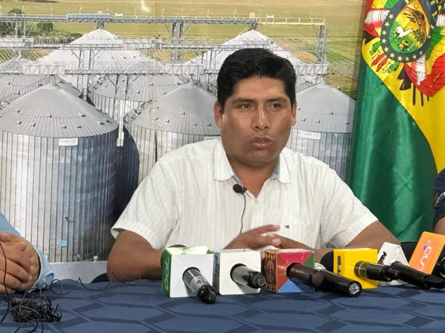 Ex manager of Emapa has Bs 2.8 million in goods and says that it will not flee from the country