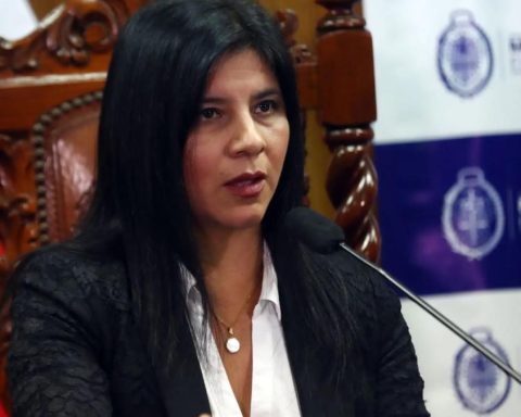 Exaguming Silvana Carrión denounces political persecution