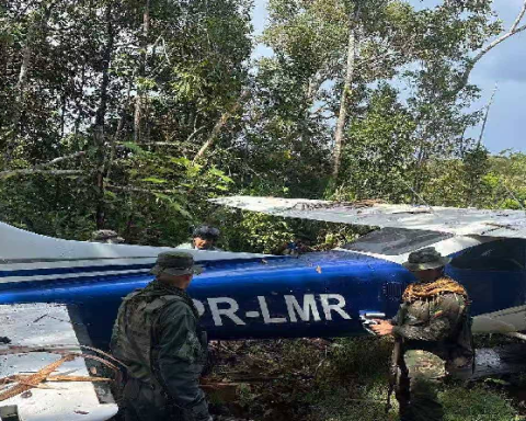 FANB useless aircraft used by drug trafficking in Amazonas