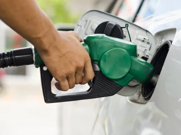 Financing Law: How much would gasoline upload and how would users affect?