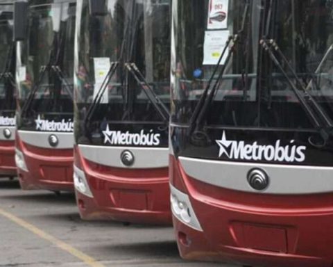 Fire at the Achicharó Metro two units