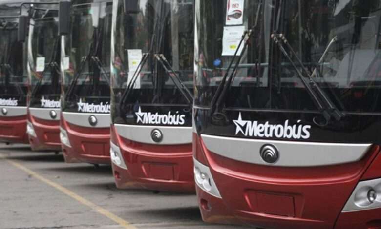 Fire at the Achicharó Metro two units