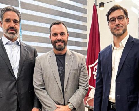 Fluminense considers becoming a corporation