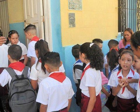 For the new lack of everything and some schools will not open its doors