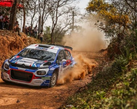 Franco commands, Aguilera tightens and the rally turns on in Porongo