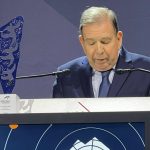 Edmundo González premio al Coraje