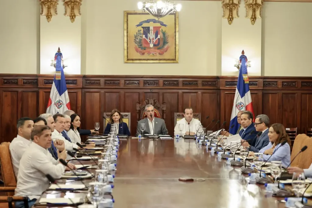 Gobierno celebra Consejo de Ministros y presenta sanciones por corrupción en nuevo Código Penal y Ley de Contrataciones Públicas