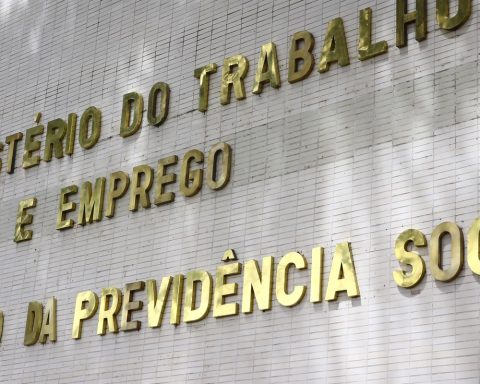 Government notifies bosses on delayed maids from maids