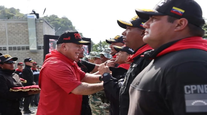 Primera Graduación de jóvenes entrenados para resistencia y defensa integral revolucionaria