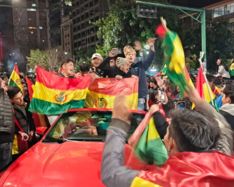 Green fans overwhelmed the streets after the classification to repechage