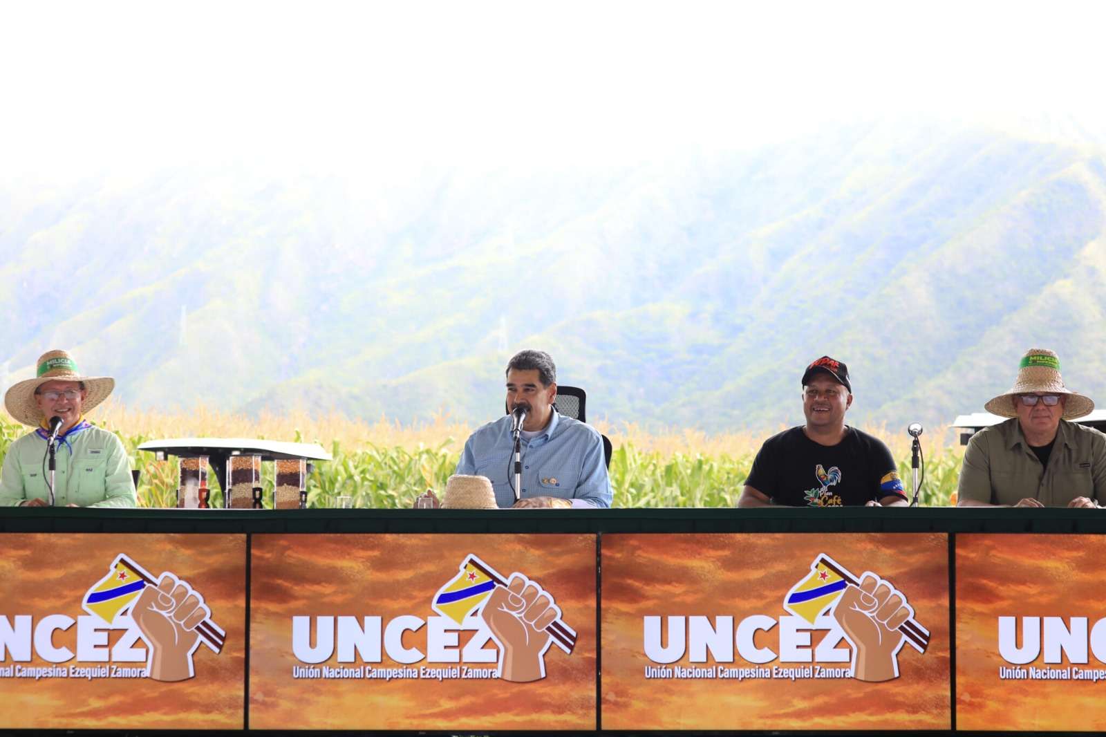 Head of State: The Venezuelan people tell the Empire that enough threats