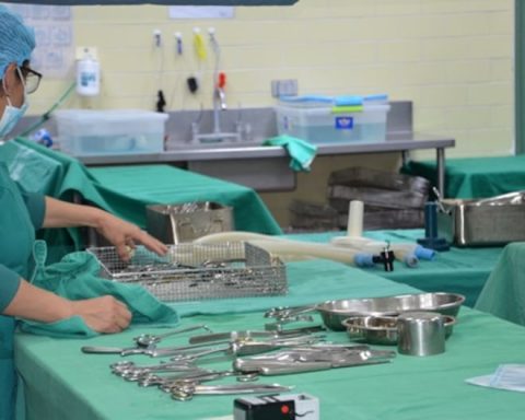 Huancayo: Prosecutor's Office Cleaning of surgical instruments at Ramiro Prialé Hospital