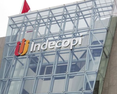 INDECOPI FINE TO SPORT HUANCAYO AND IPD FOR LACK OF SECURITY AFTER SERIOUS ACCIDENT IN EAST TRIBUNE